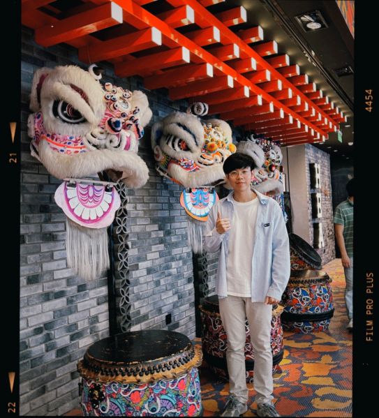 陈汉伟同学了解更多的中国文化