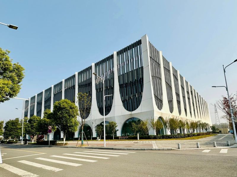 杨芳草同学在中国地质大学（武汉）未来城校区