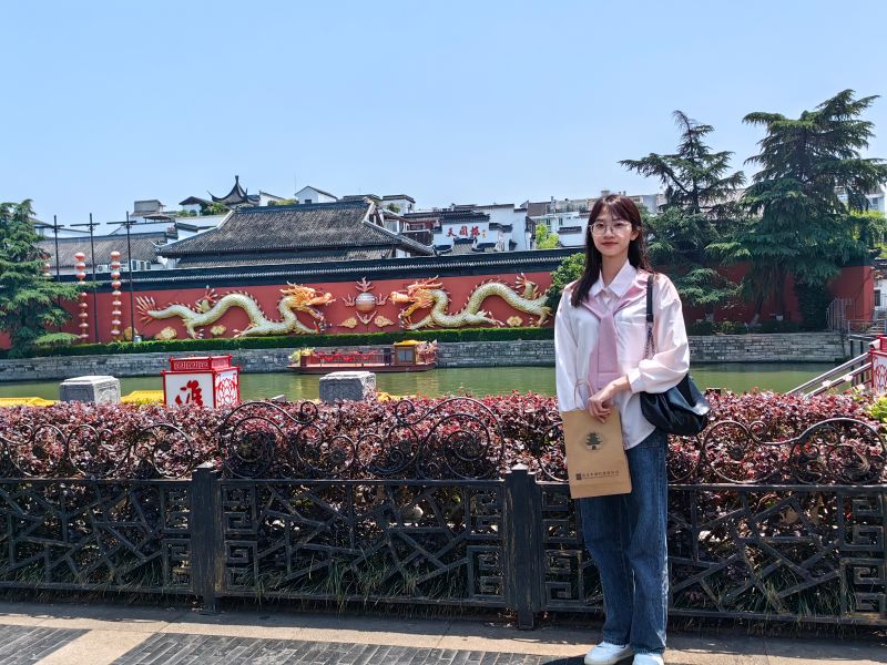 个人照1（我在南京秦淮河畔）